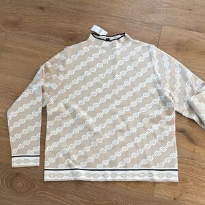 Ann Taylor Black and Cream Knit Top